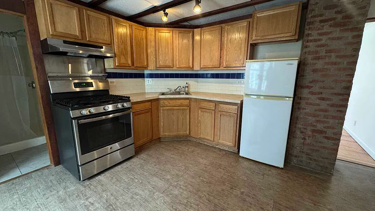 1 bed, 700 sqft, $1,650 — Photo 4
