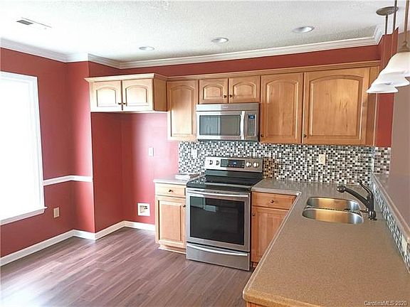5th image of 7450 Crestside Ln #58