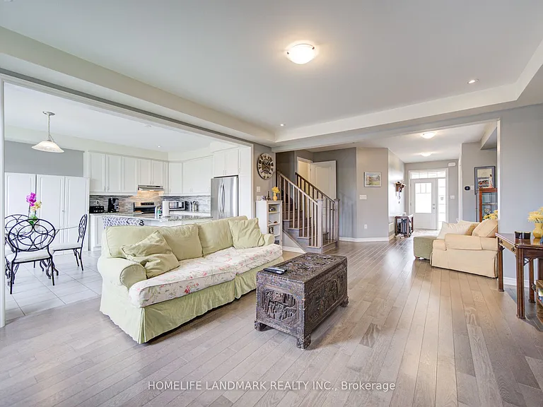 106 Barkerville Dr — Photo 11