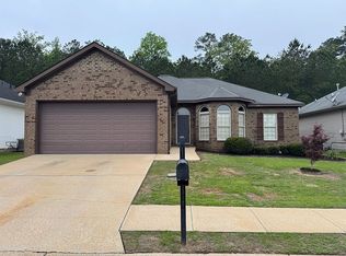 5208 Blackstone Ln, Northport, AL 35473