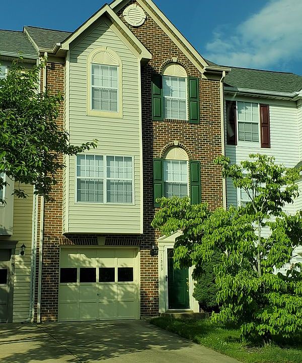 1st image of 11309 Kings Crest Ct