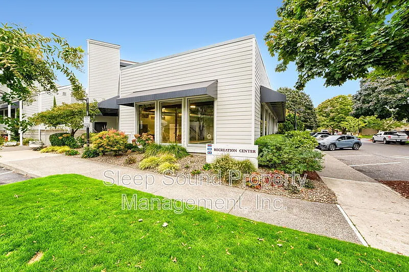2 bed, 2.0 bath, 1200 sqft, $2,195 — Photo 2