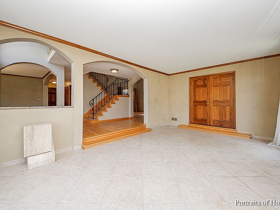 5th image of 118 S Windham Ln