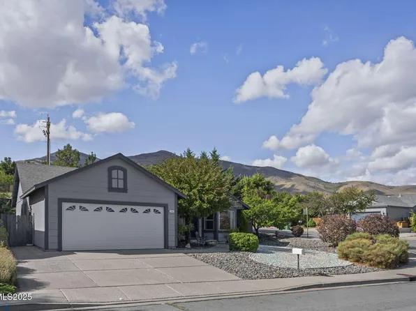 7690 Deep Bay Dr, Reno, NV 89506