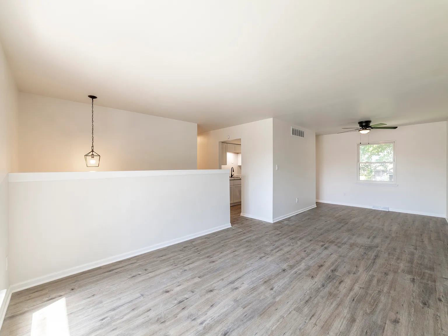 4 bed, 1872 sqft, $2,400 — Photo 4