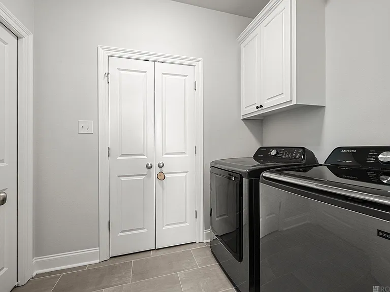 904 Dorado Ave — Photo 13
