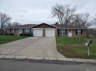 3090 Village Green Dr, Beavercreek, OH 45432