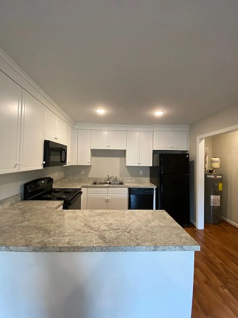 Willow Run Apartments - Bldg. B — Photo 1