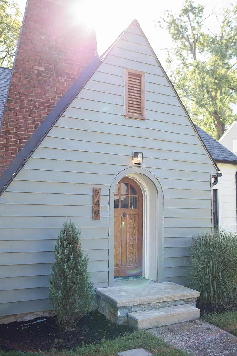 Building Photo - 749 Gracey Ave