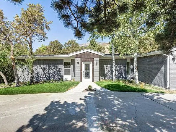 3603 E Macintosh Ln, Cottonwood Heights, UT 84121