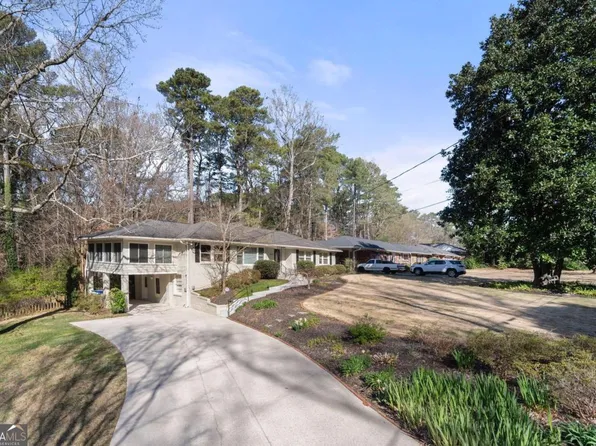 1414 N Amanda Cir, Atlanta, GA 30329