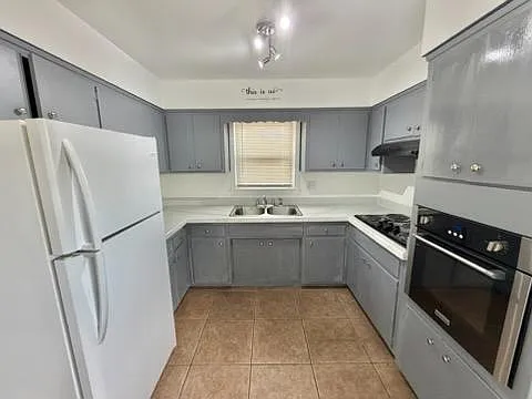 2531 Burr Oak Ave — Photo 4