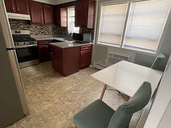 3rd image of 2517 N 72nd Ct APT 1W