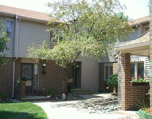 1st image of 924 Grenoble Dr Unit D