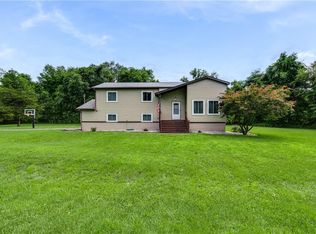4 Crown Hill Rd, Wappingers Falls, NY 12590