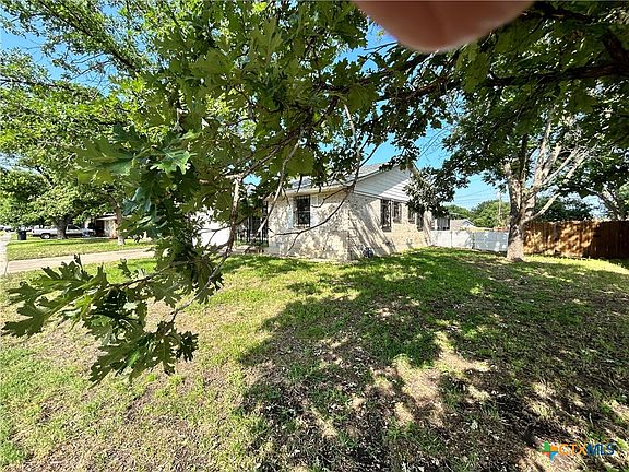 2nd image of 1300 Pine Dr