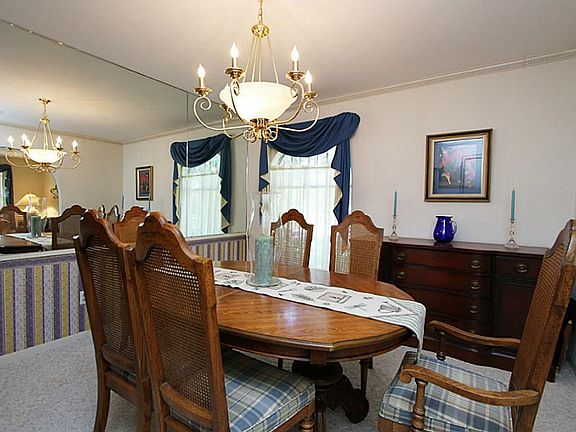 5th image of 8126 Braes Meadow Dr