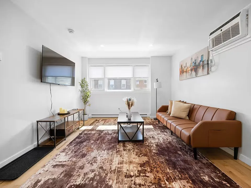 33-35 Adams St #2