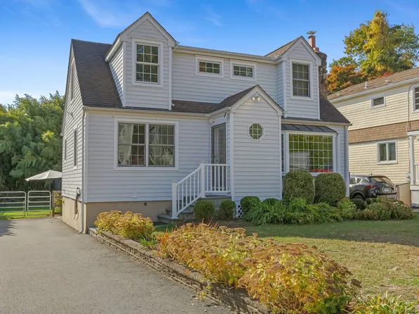 21 Cherry Street, Darien, CT 06820