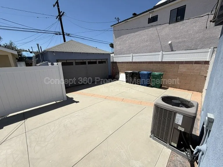 2287 Belmont Ave — Photo 36