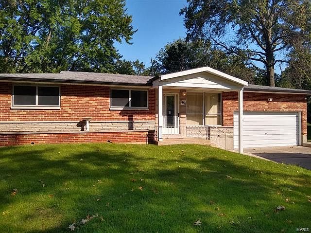 1st image of 1485 Saint Michael St
