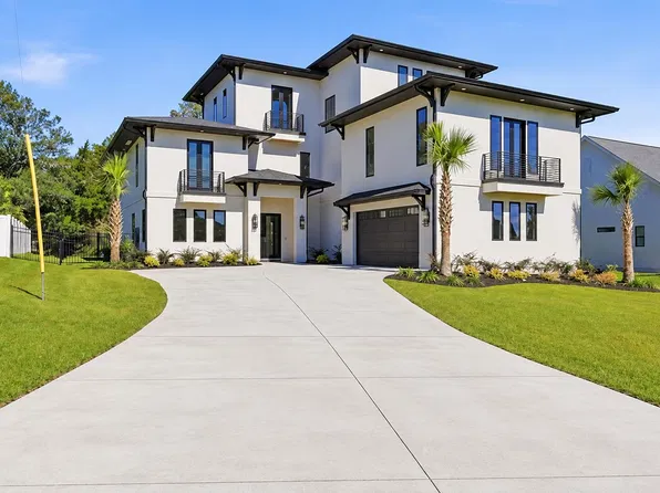 918 Strand Ave., North Myrtle Beach, SC 29582