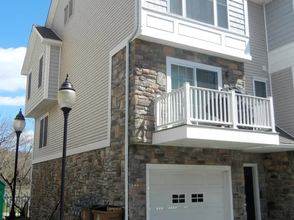 85 Camp Ave APT 7A, Stamford, CT 06907