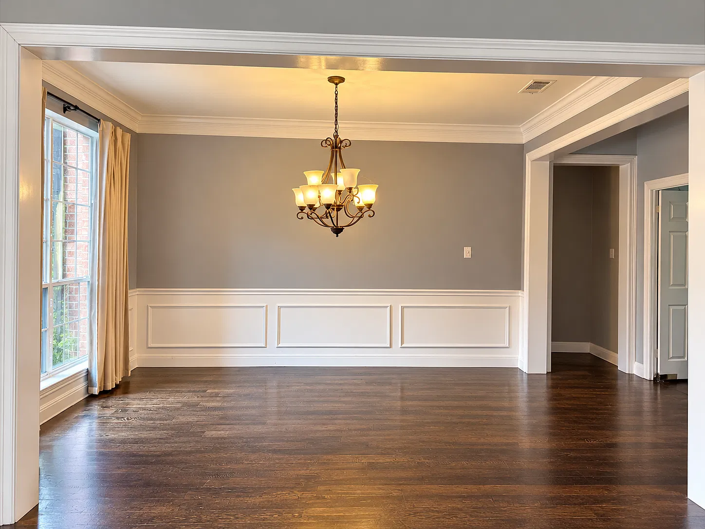 5 bed, 3376 sqft, $3,600 — Photo 3