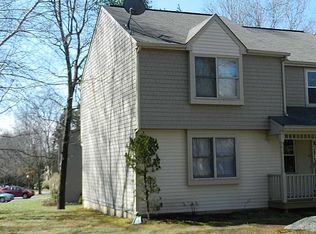 11 Niblick Cir, Coventry, RI 02816