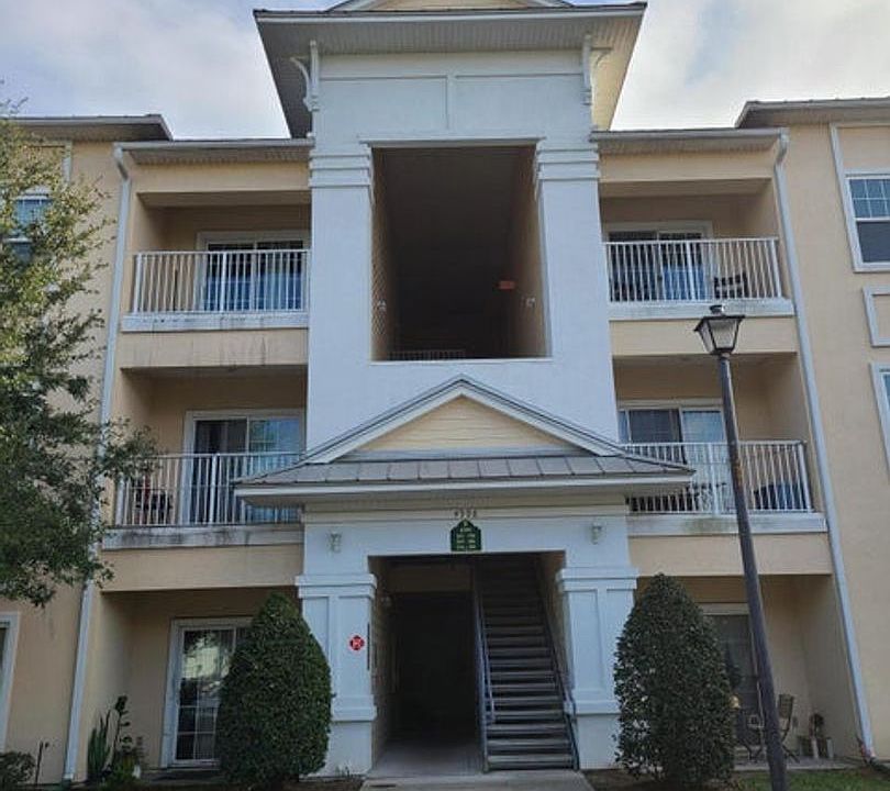 1st image of 4998 Key Lime Dr Unit 306
