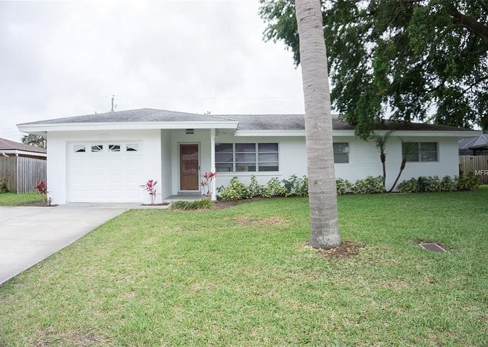 1st image of 2288 Lanai Ave