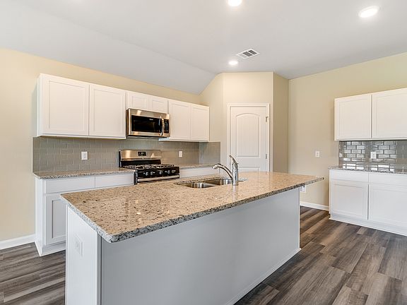 5th image of 2239 S Lake Michele Cir