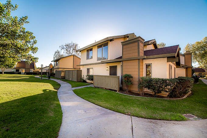 1st image of 10521 Caminito Glenellen