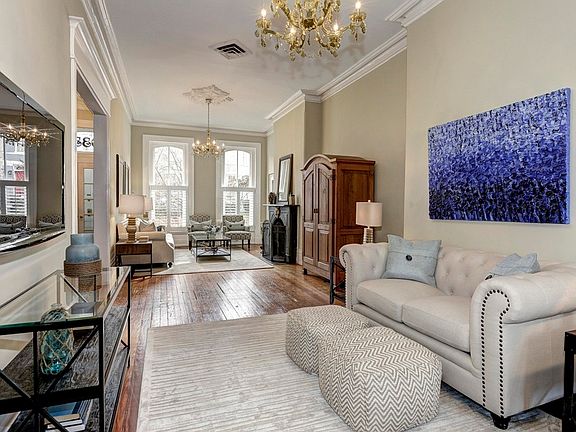 DOUBLE PARLOR LIVING ROOM