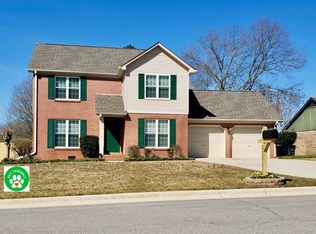 211 Twin Oak Dr, Florence, AL 35633