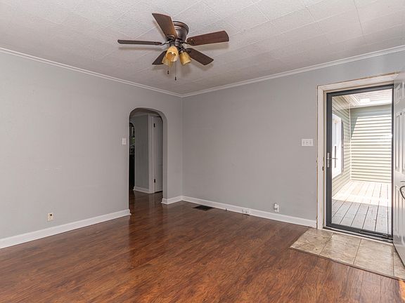 4th image of 1119 High St