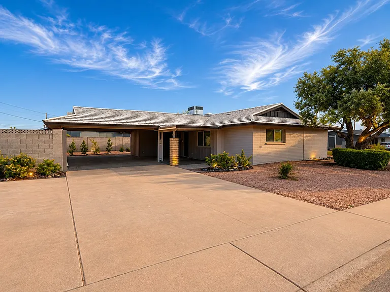 6522 E Palm Ln — Photo 3