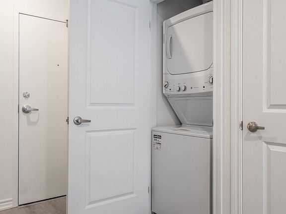 5th image of 16 West Ave S #105