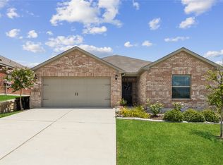 173 Bandana Cir, Newark, TX 76071