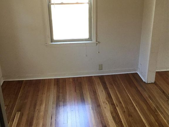 5th image of 6738 Schneider Ave