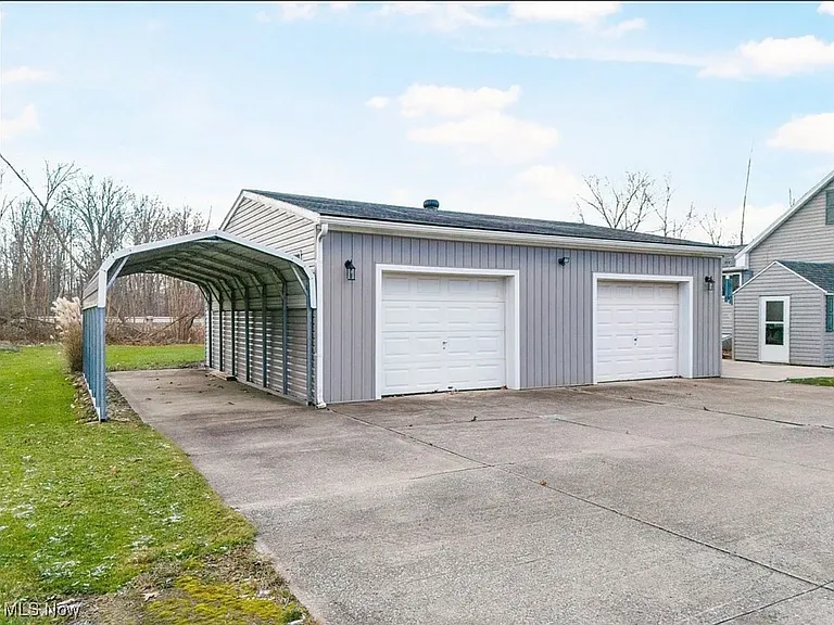 3696 Lynn Rd — Photo 23