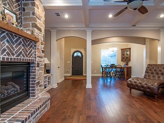 Lg Open Living/Dining