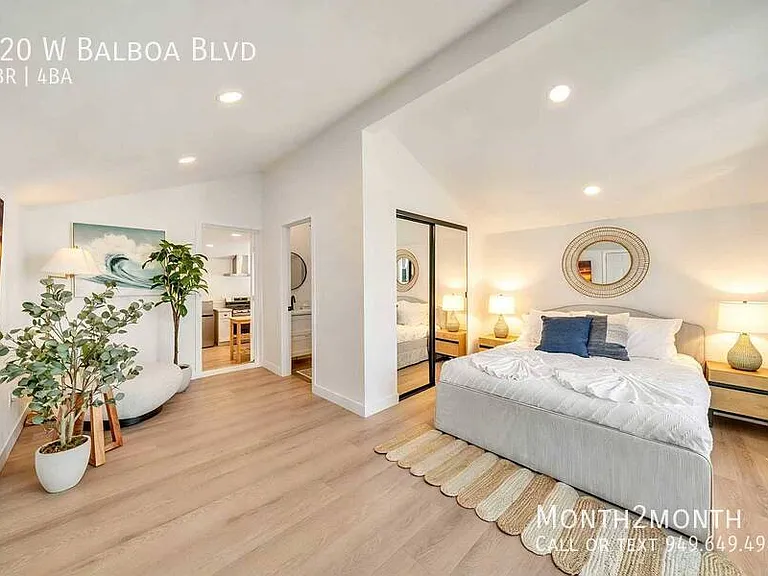 920 W Balboa Blvd — Photo 35