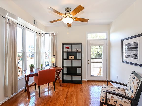 5th image of 249 14th St SE Unit A