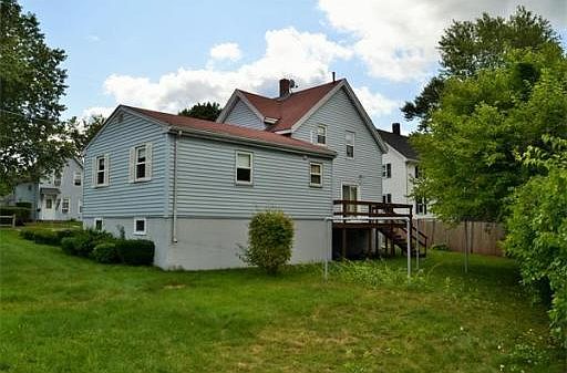 3rd image of 44 Hill St