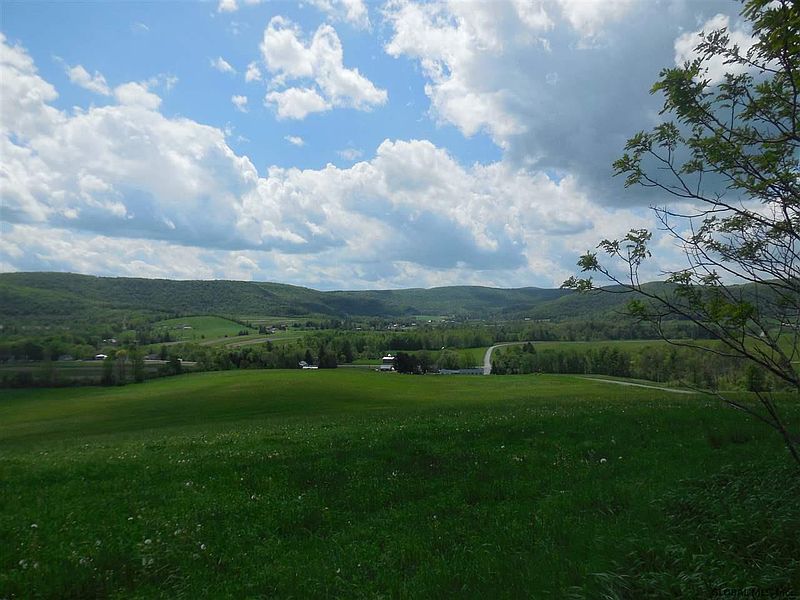 4th image of 00 LAWYERSVILLE Road