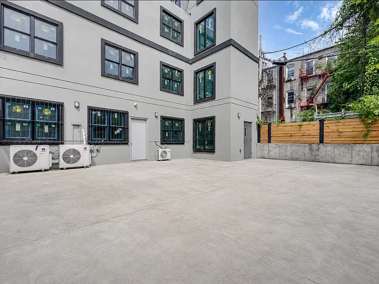 431 Warwick St #3CC — Photo 15