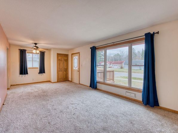 35 Elm Blvd, Babbitt, MN 55706