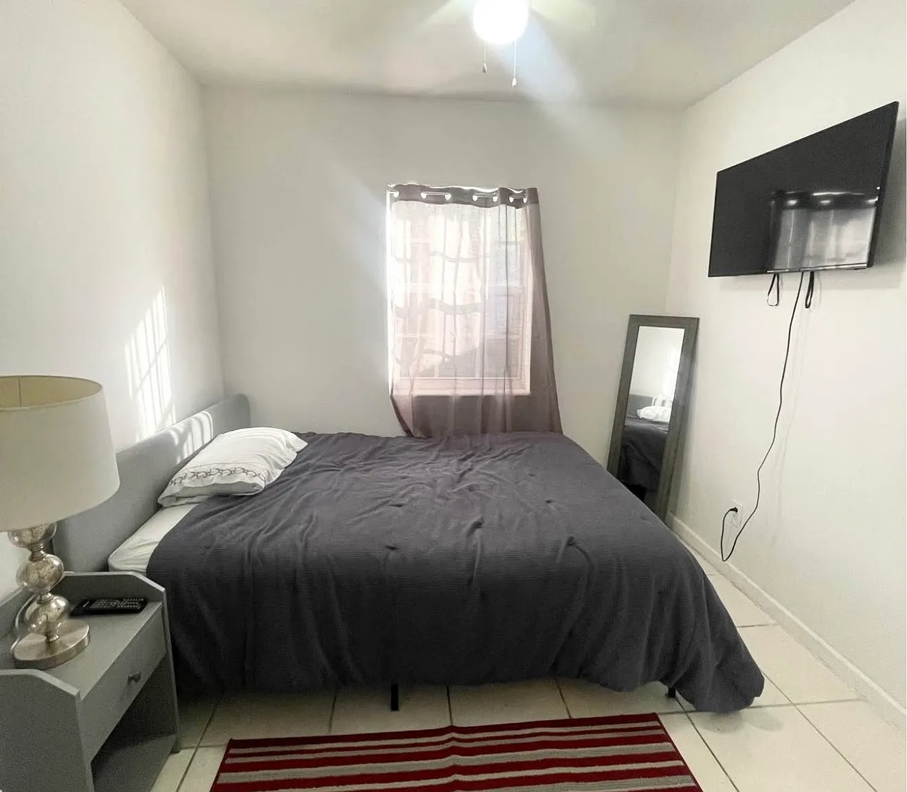6 bed, 1384 sqft, $950 — Photo 2