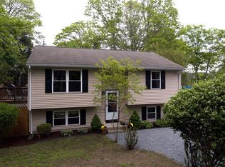 933 Middlebridge Rd, South Kingstown, RI 02879